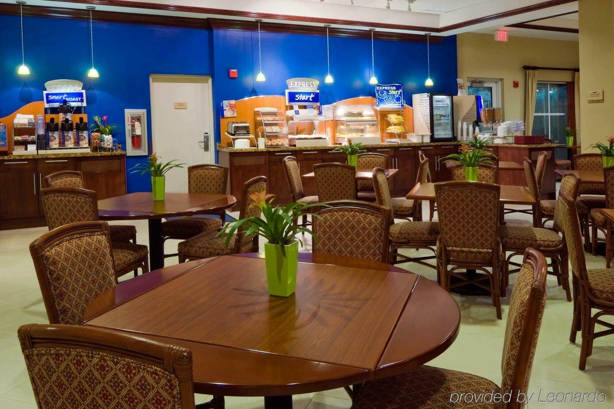 Holiday Inn Express & Suites Miami Kendall By Ihg Country Walk Étterem fotó